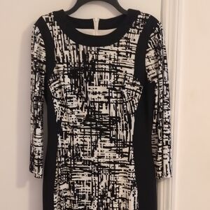 Maggy London Black and White Abstract Long Sleeve Dress